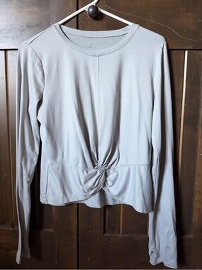 Freely Twist-Front Long Sleeve Tee in Light Gray